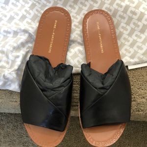 Diane Von Furstenberg Caserta Slide